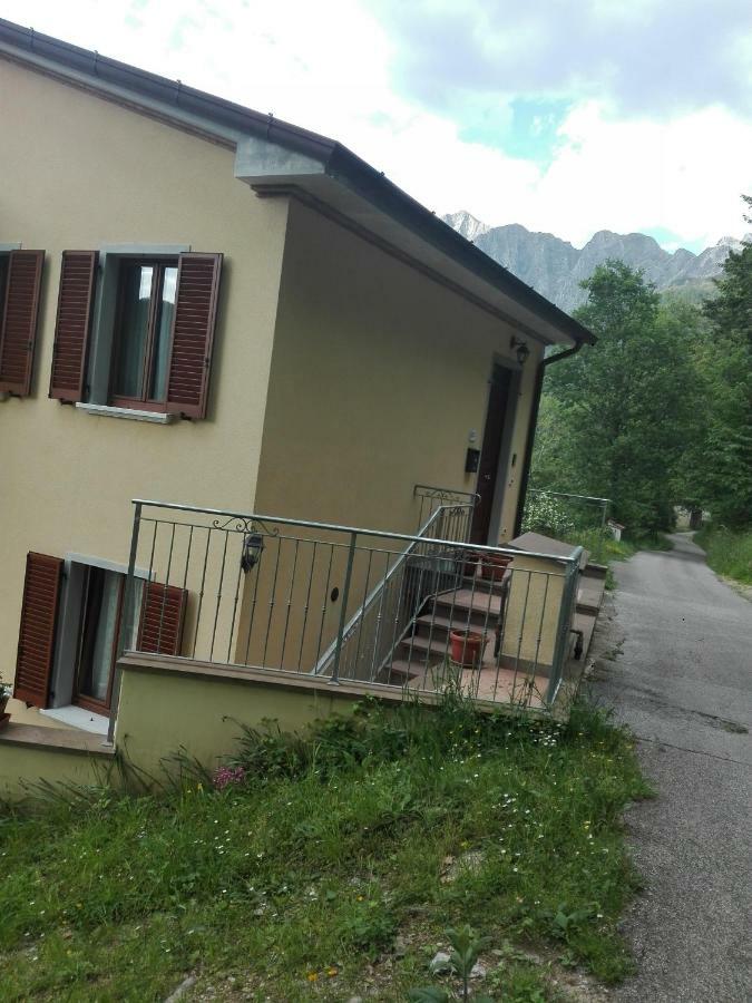 Monti Mare Villa Seravezza Exterior photo